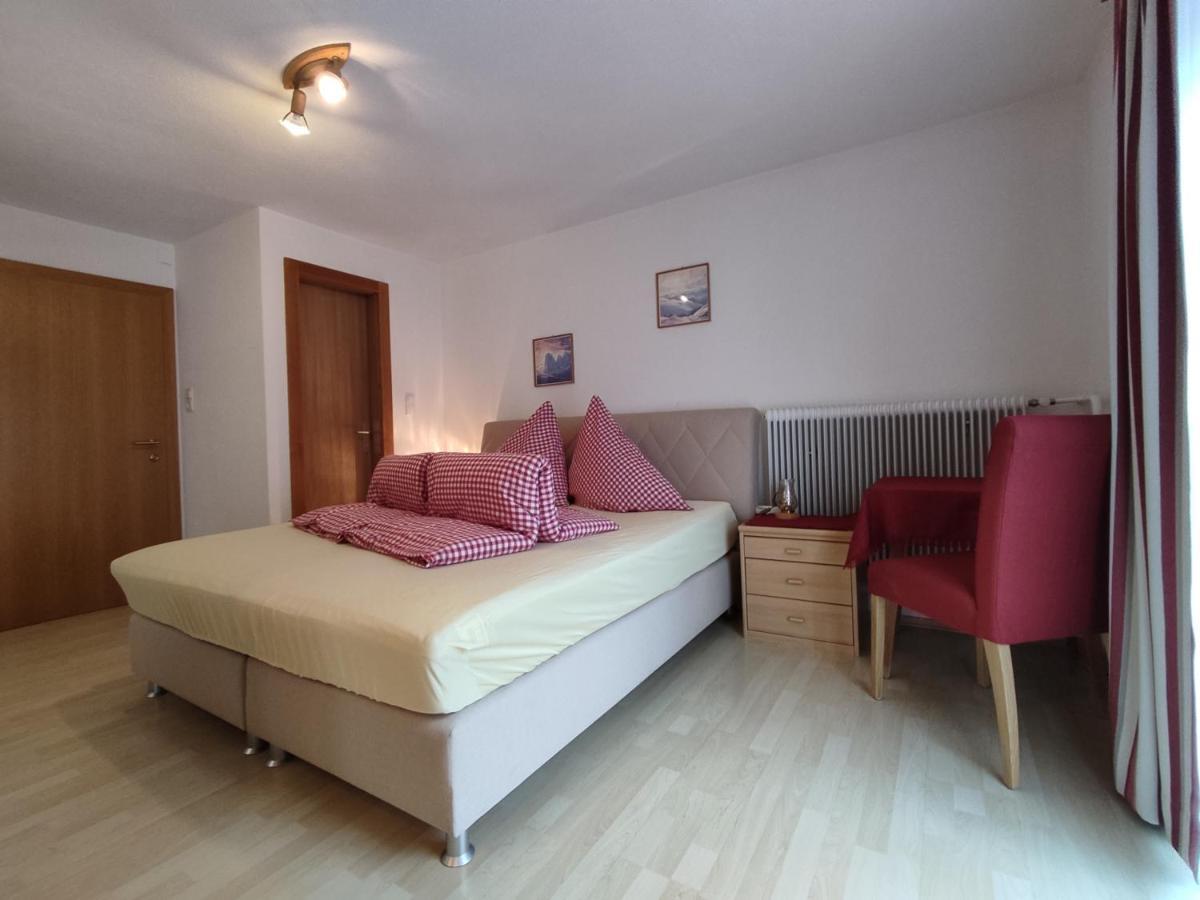 Appartements Pfausler Oetz Esterno foto