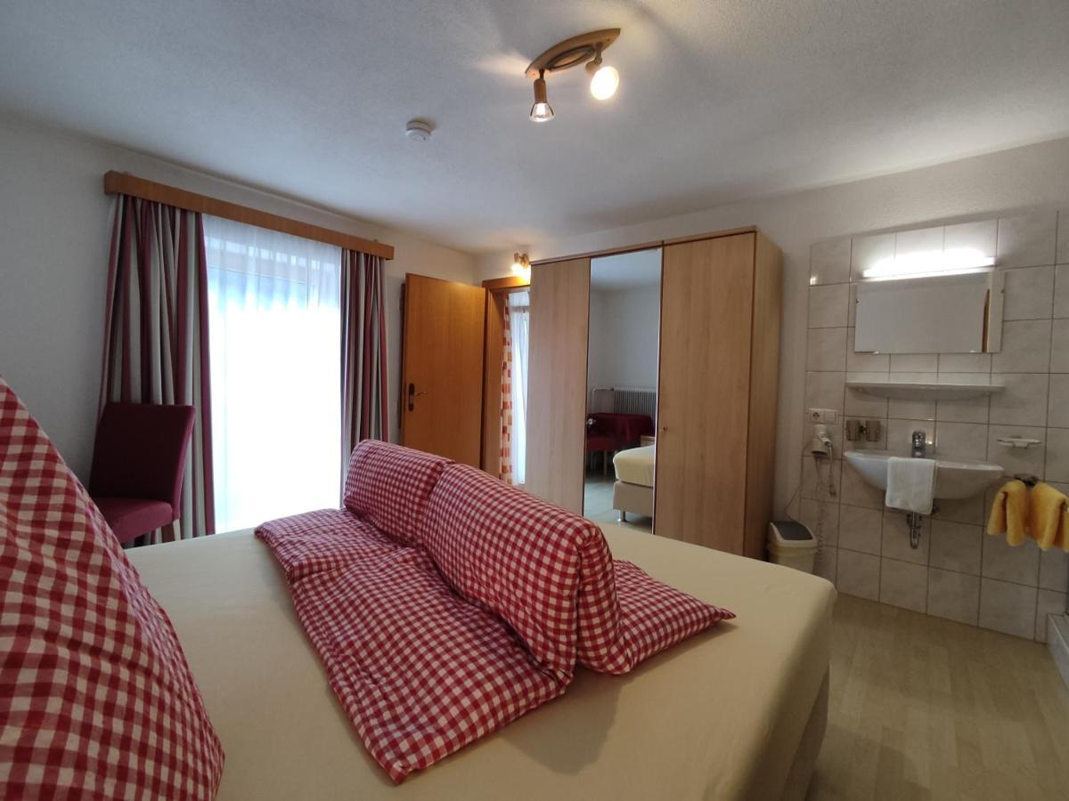 Appartements Pfausler Oetz Esterno foto