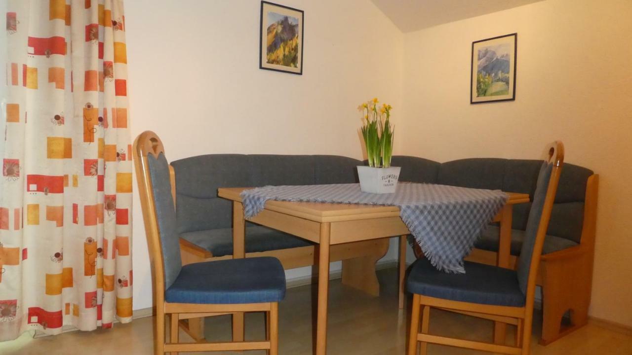 Appartements Pfausler Oetz Esterno foto
