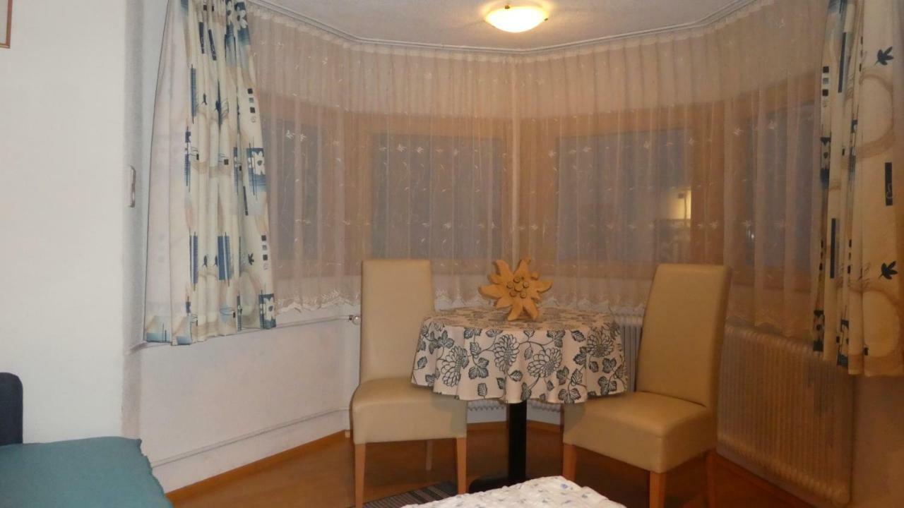 Appartements Pfausler Oetz Esterno foto